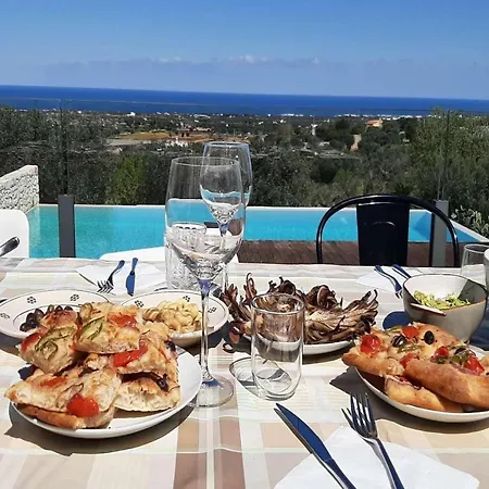 Mandorleto Villa *